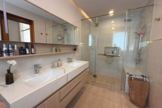 New Villa for rent