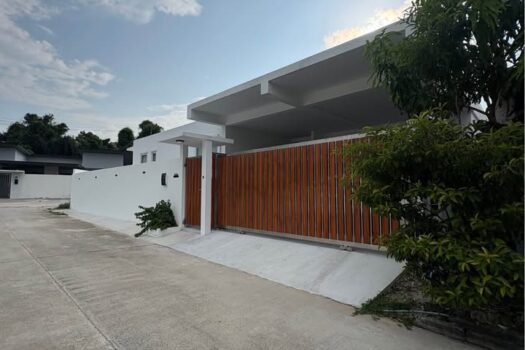 New Villa for rent